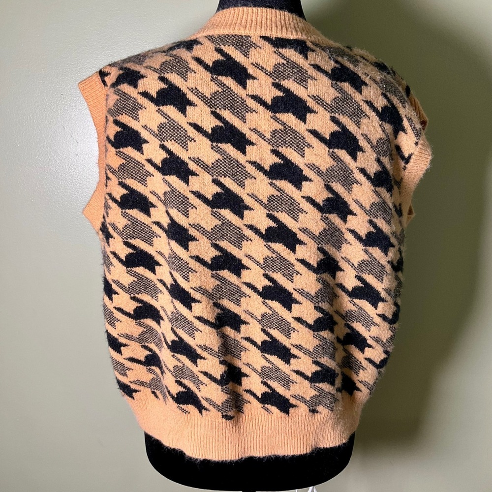 Dazy Tan Black Houndstooth V-Neck Knit Sweater Vest Size S Preppy Layering Top - Picture 4 of 8